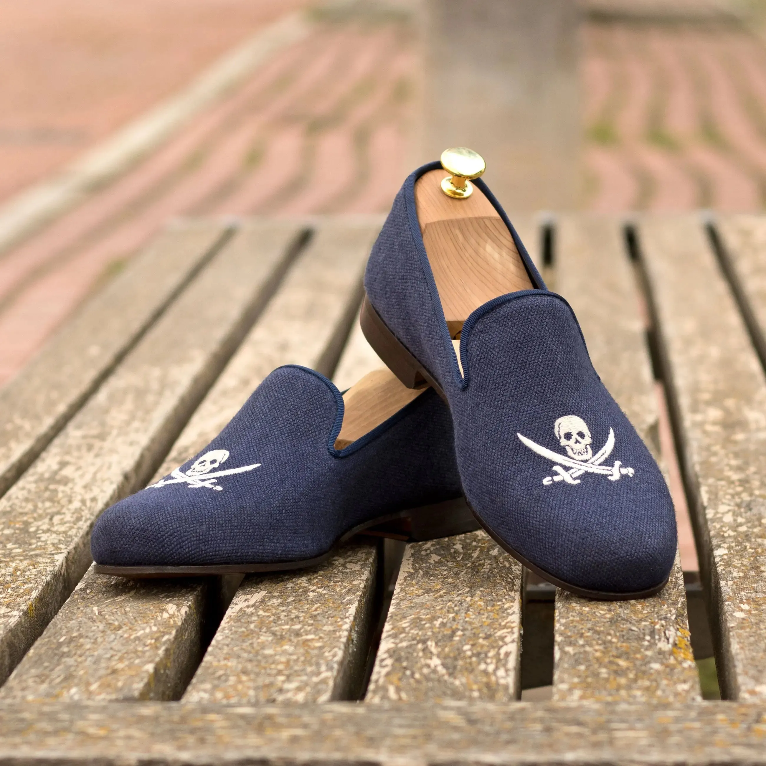 DapperFam Enzo in Navy Men's Linen & Grossgrain Slipper