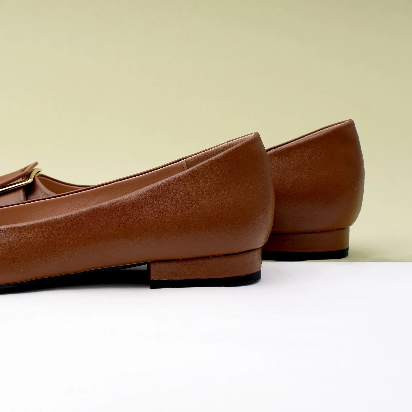 Square Buckled Elegant Flats