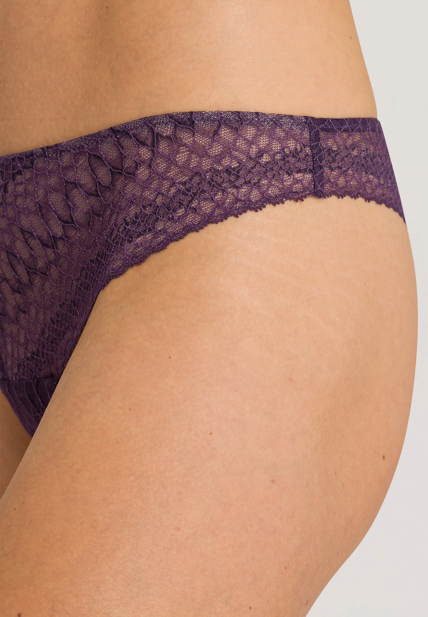 Thalie Thong | Animal Lace Boysenberry 72942-2376