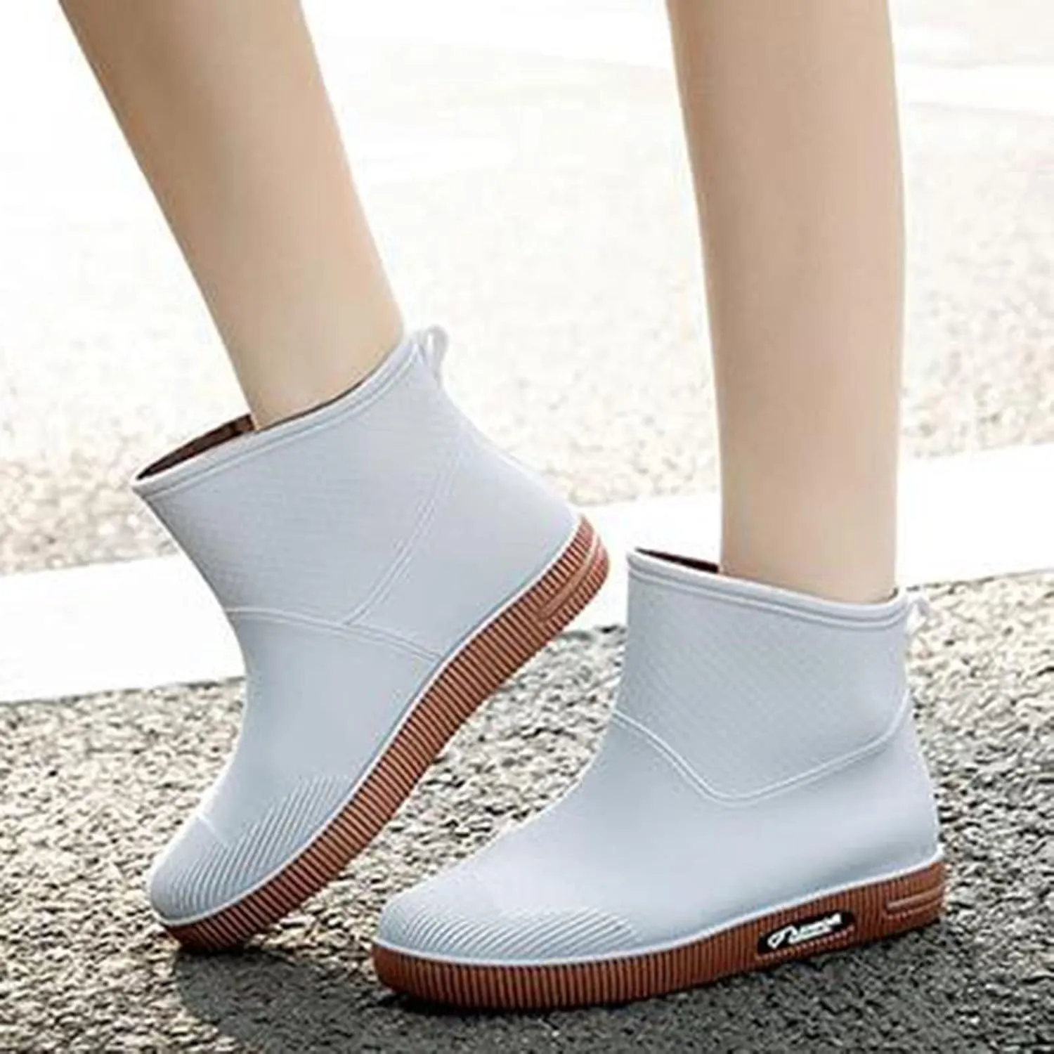Wide Rainboots Boots Womens Waterproof Non-Slip Rubber Ankle Boots Rain Boots Waterproof Short Garden Boots